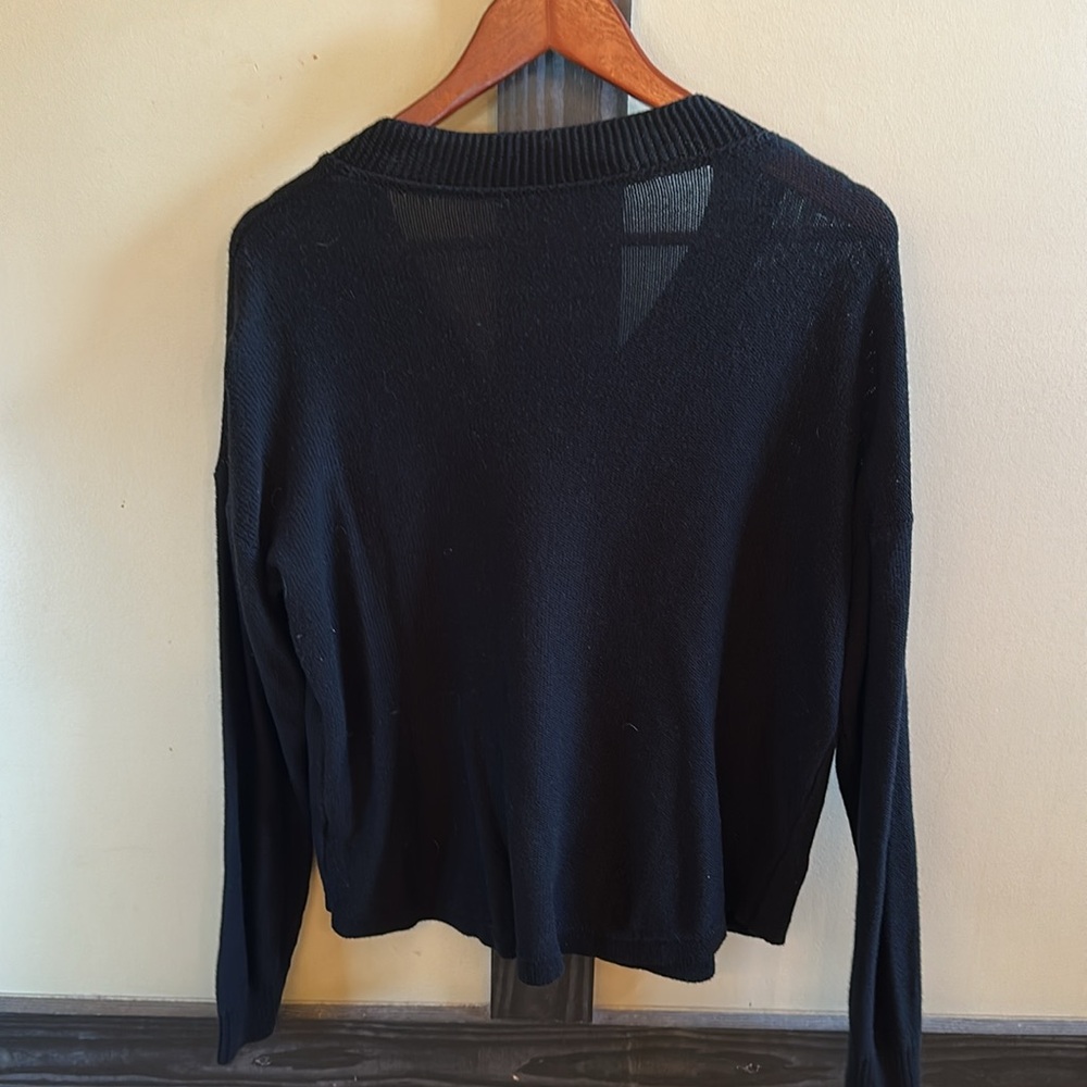 Lightweight Sweater - Picture 4 of 4